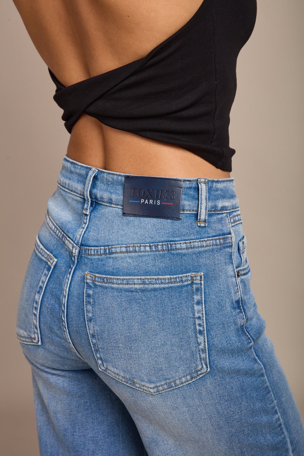 Large width jeans- Loca